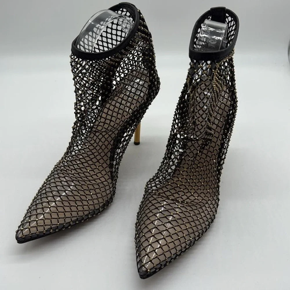 Vince Camuto Kiskia Fishnet black point toe ankle boots Sz8 worn once MSRP: $195 - Picture 4 of 11